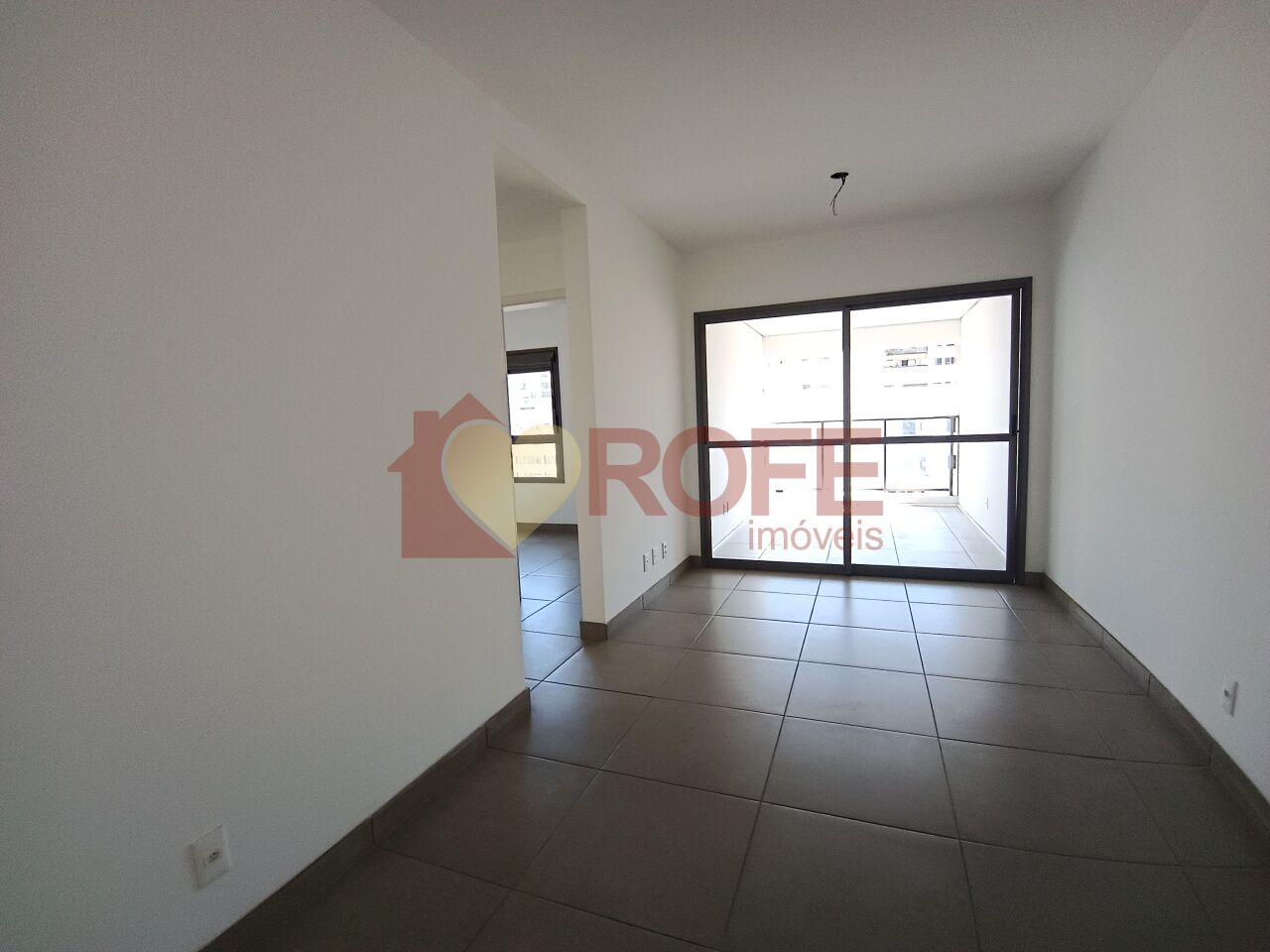 Foto 12 - RF49986