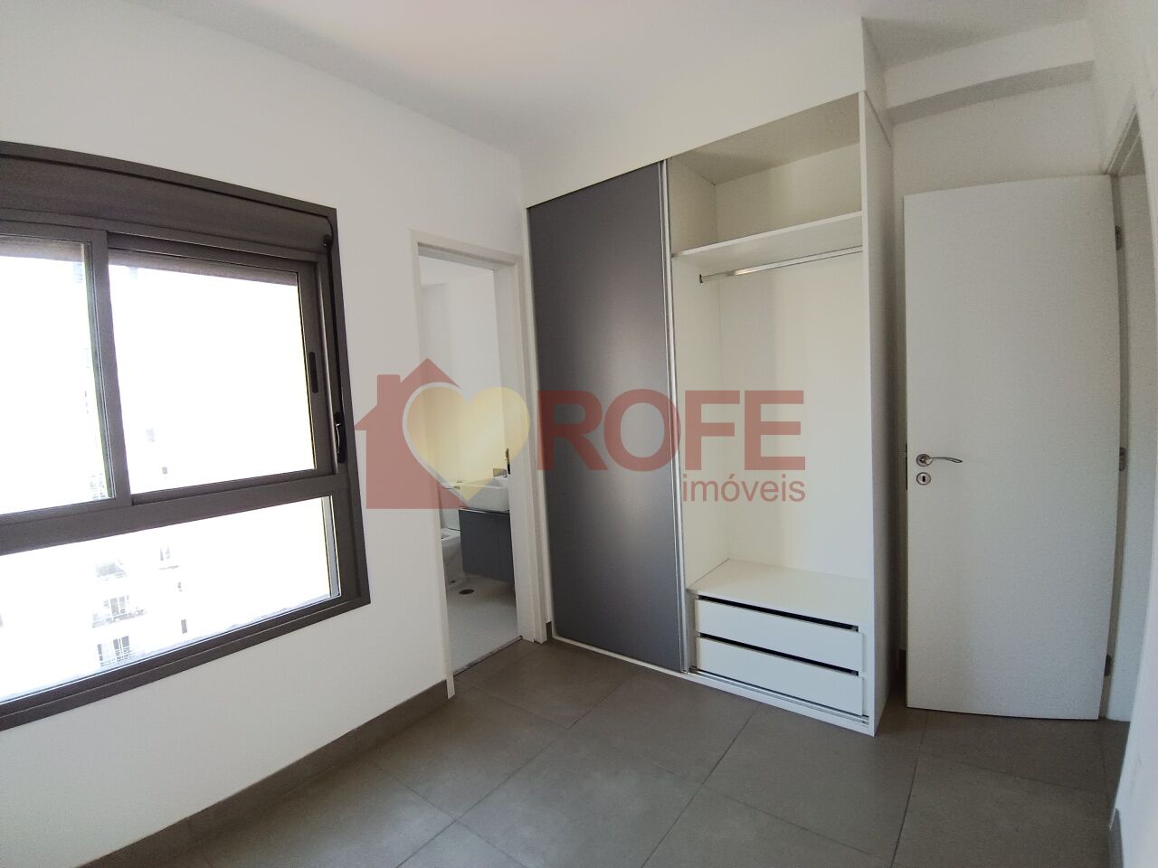 Foto 4 - RF49989