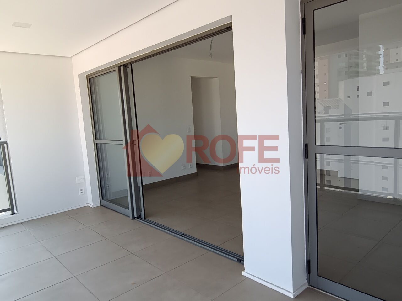 Foto 6 - RF49992