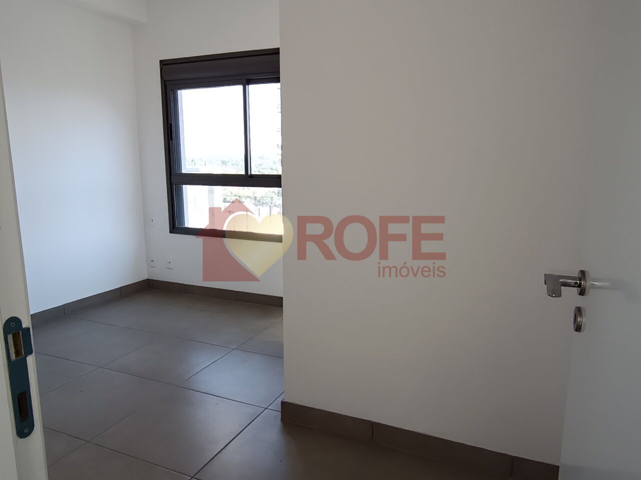 Foto 8 - RF49992