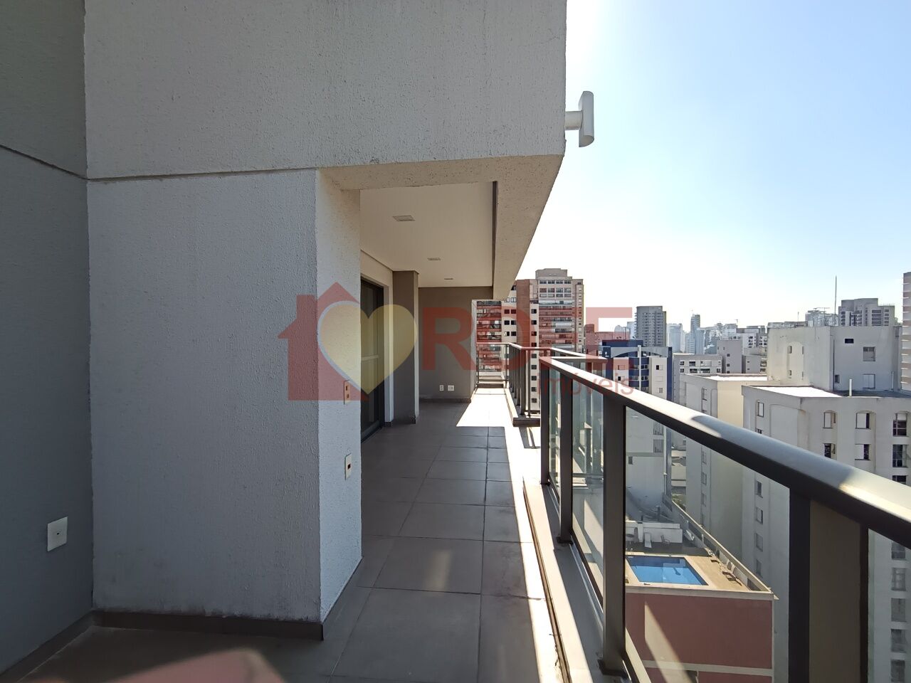 Foto 4 - RF49996