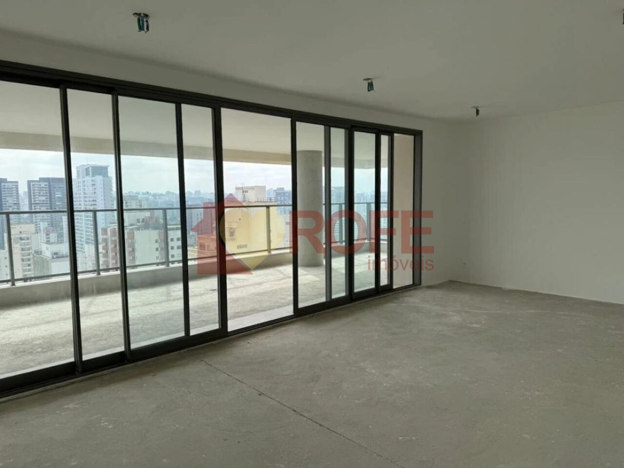 Foto 2 - RF50015