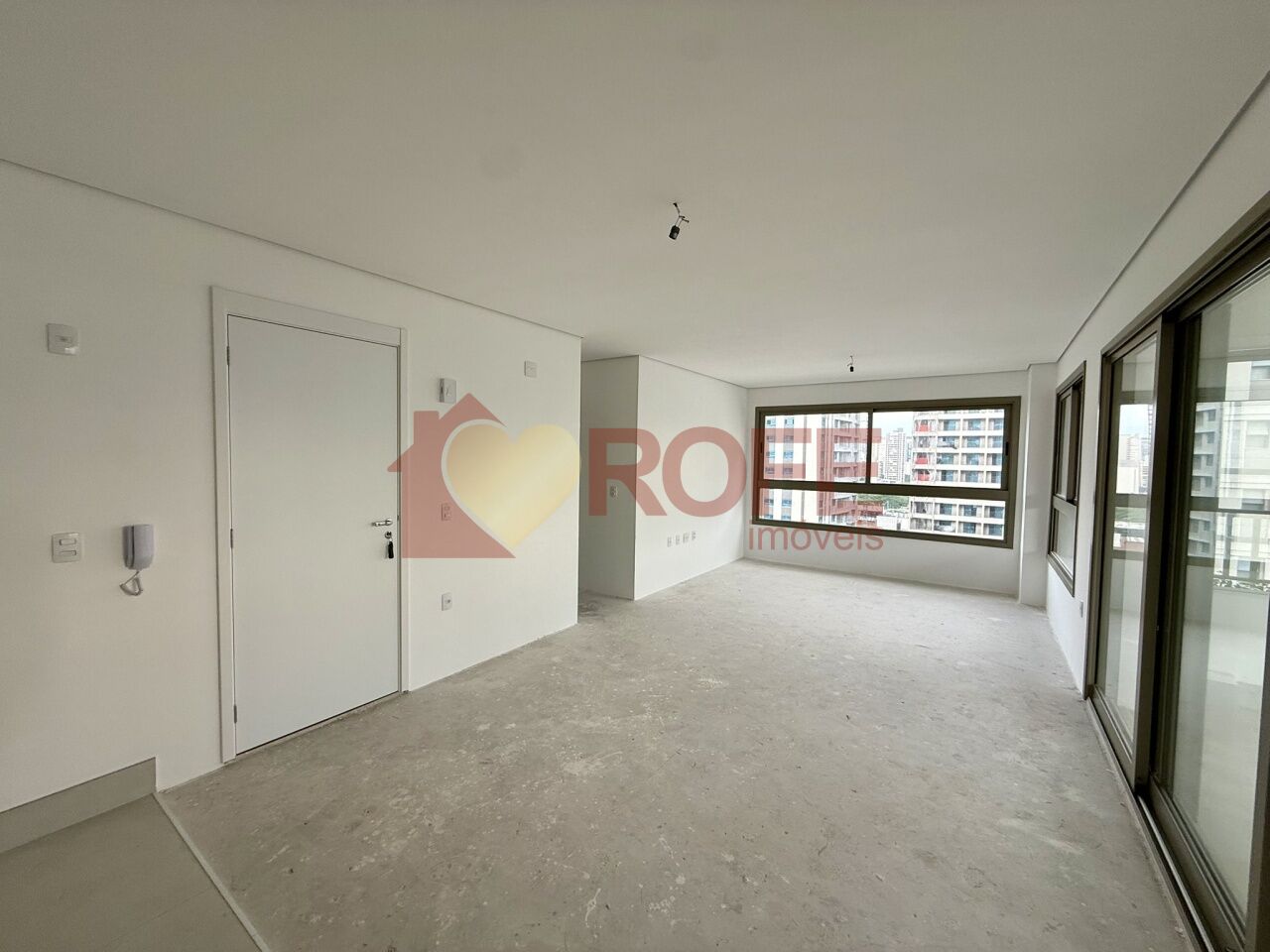 Foto 10 - RF50018