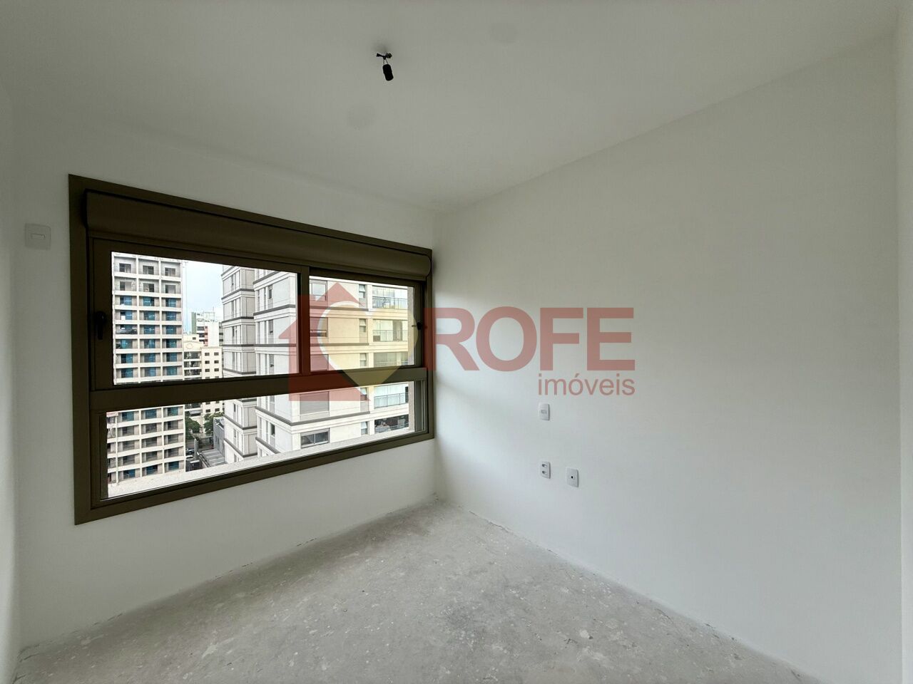 Foto 11 - RF50018