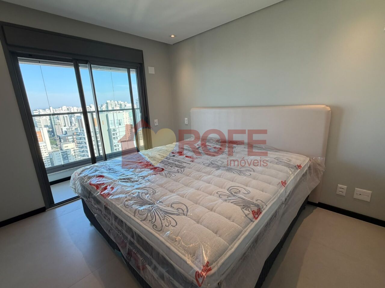 Foto 13 - RF50026