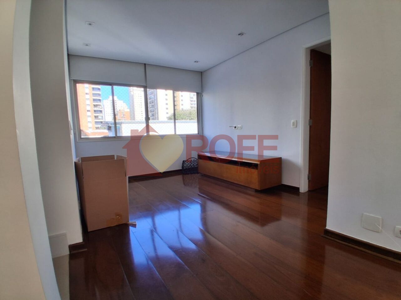 Foto 6 - RF50052