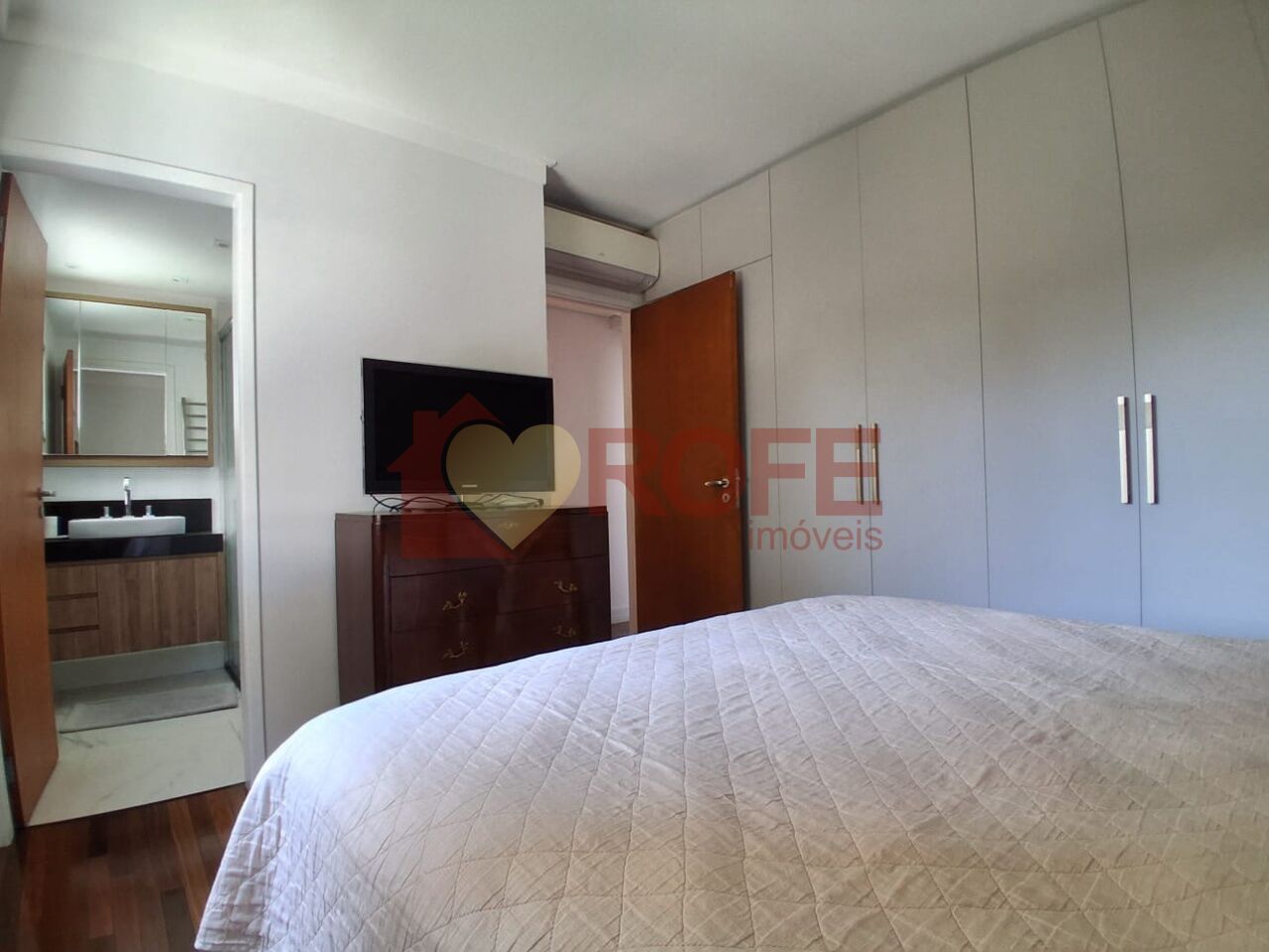 Foto 14 - RF50052
