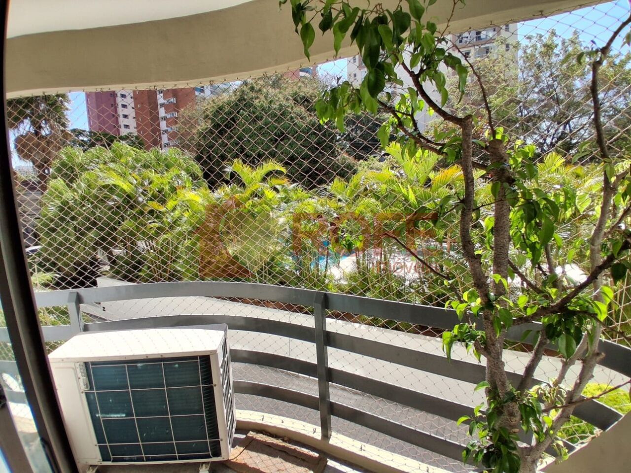 Foto 4 - RF50052