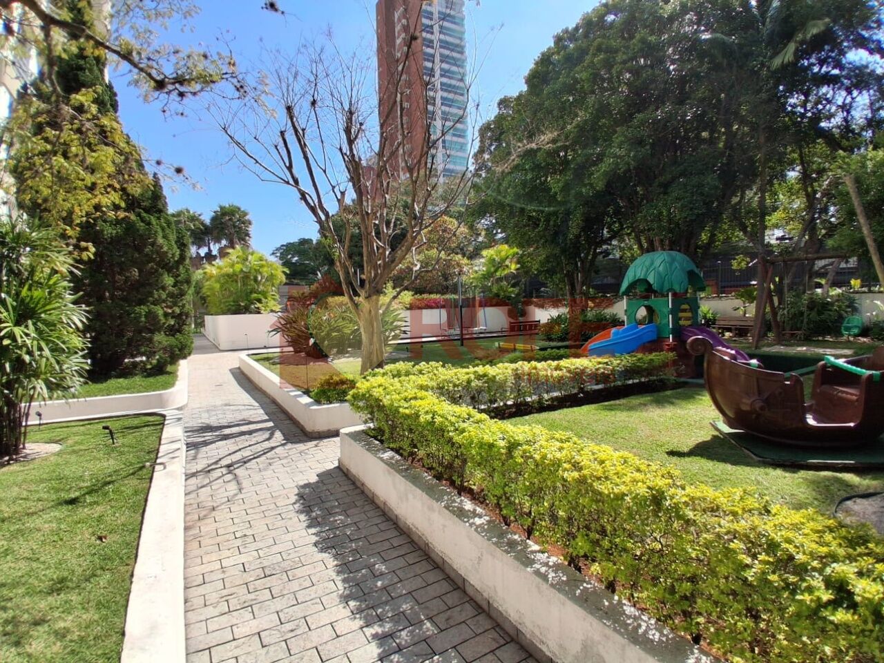 Foto 28 - RF50052