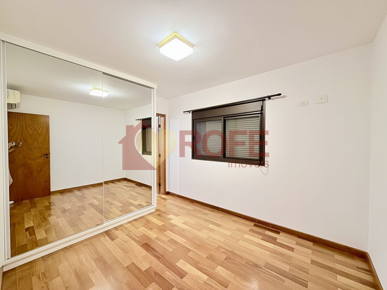 Foto 23 - RF50113