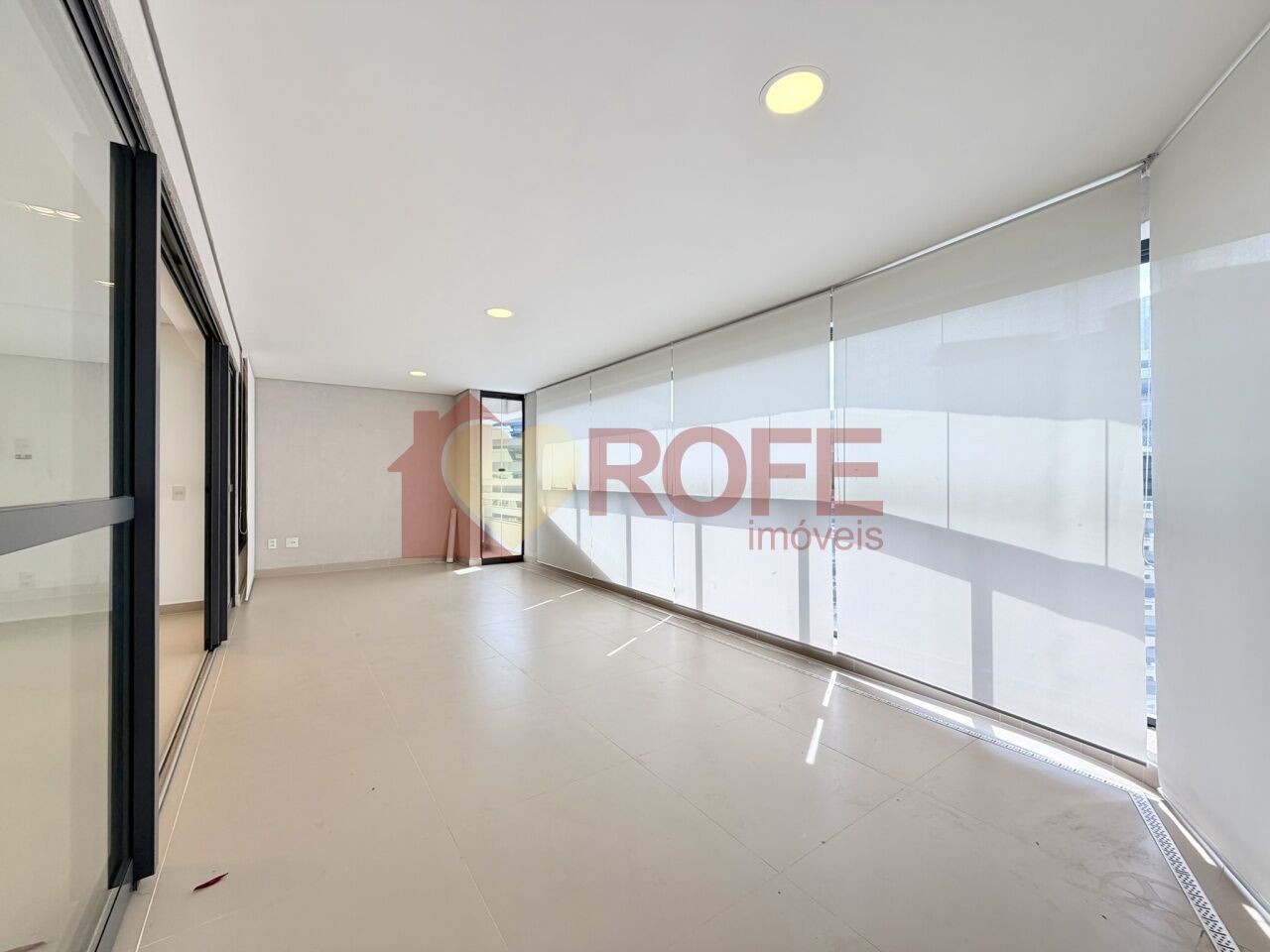 Foto 7 - RF50143