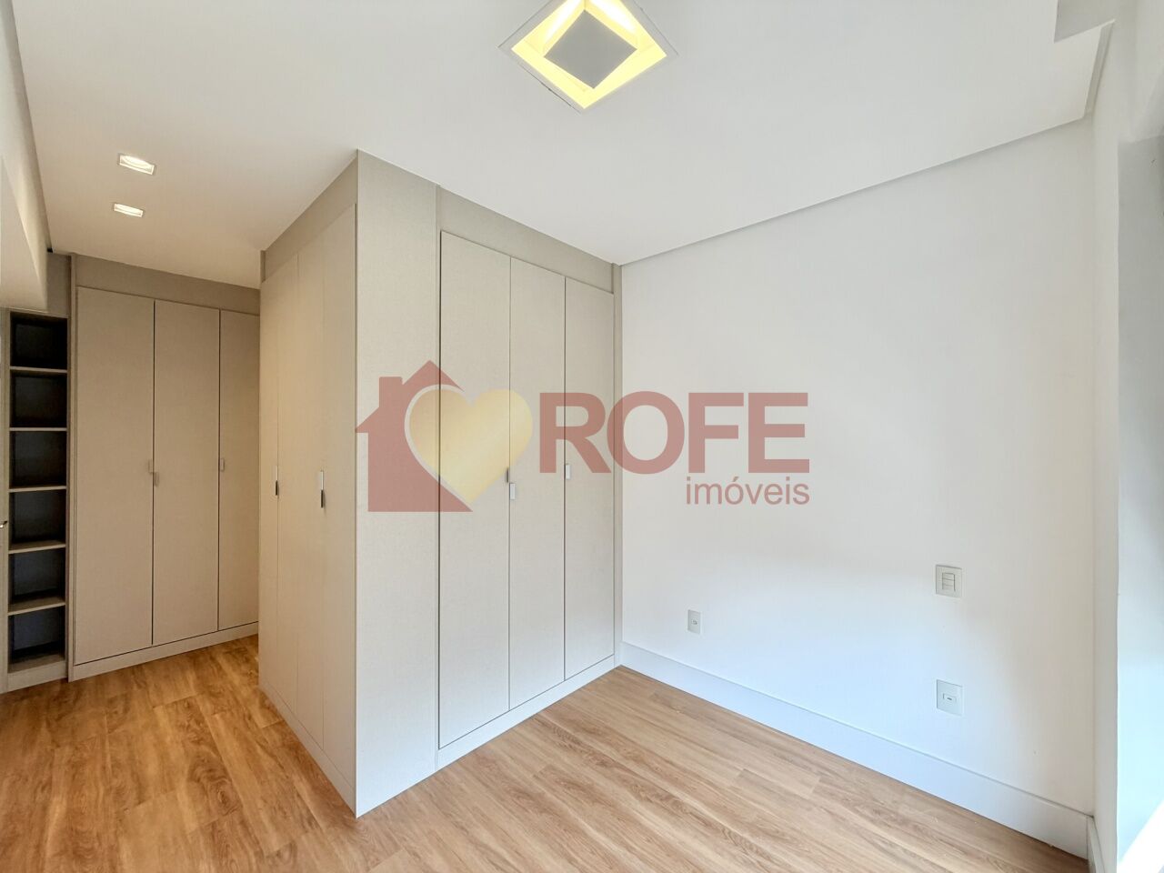 Foto 24 - RF50143