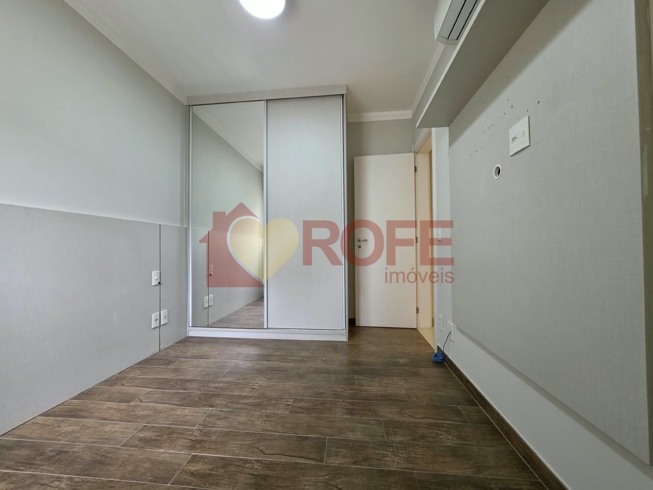 Foto 11 - RF50179