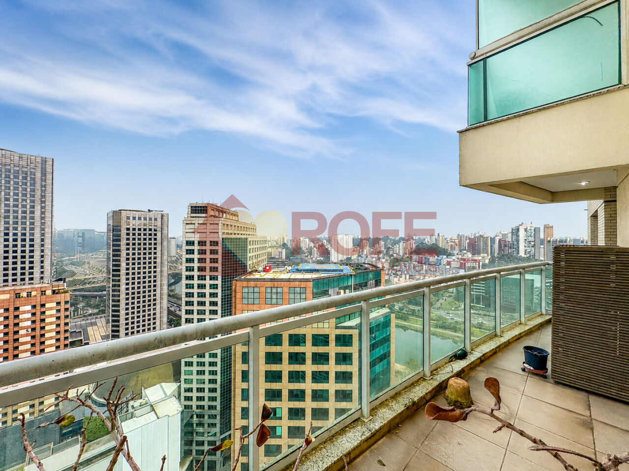 Foto 5 - RF50236