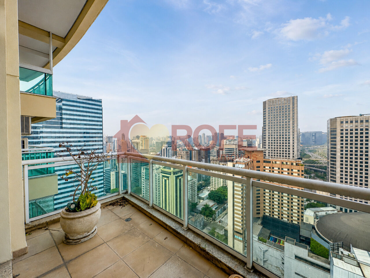 Foto 7 - RF50236