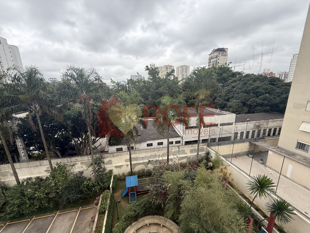 Foto 15 - RF50237