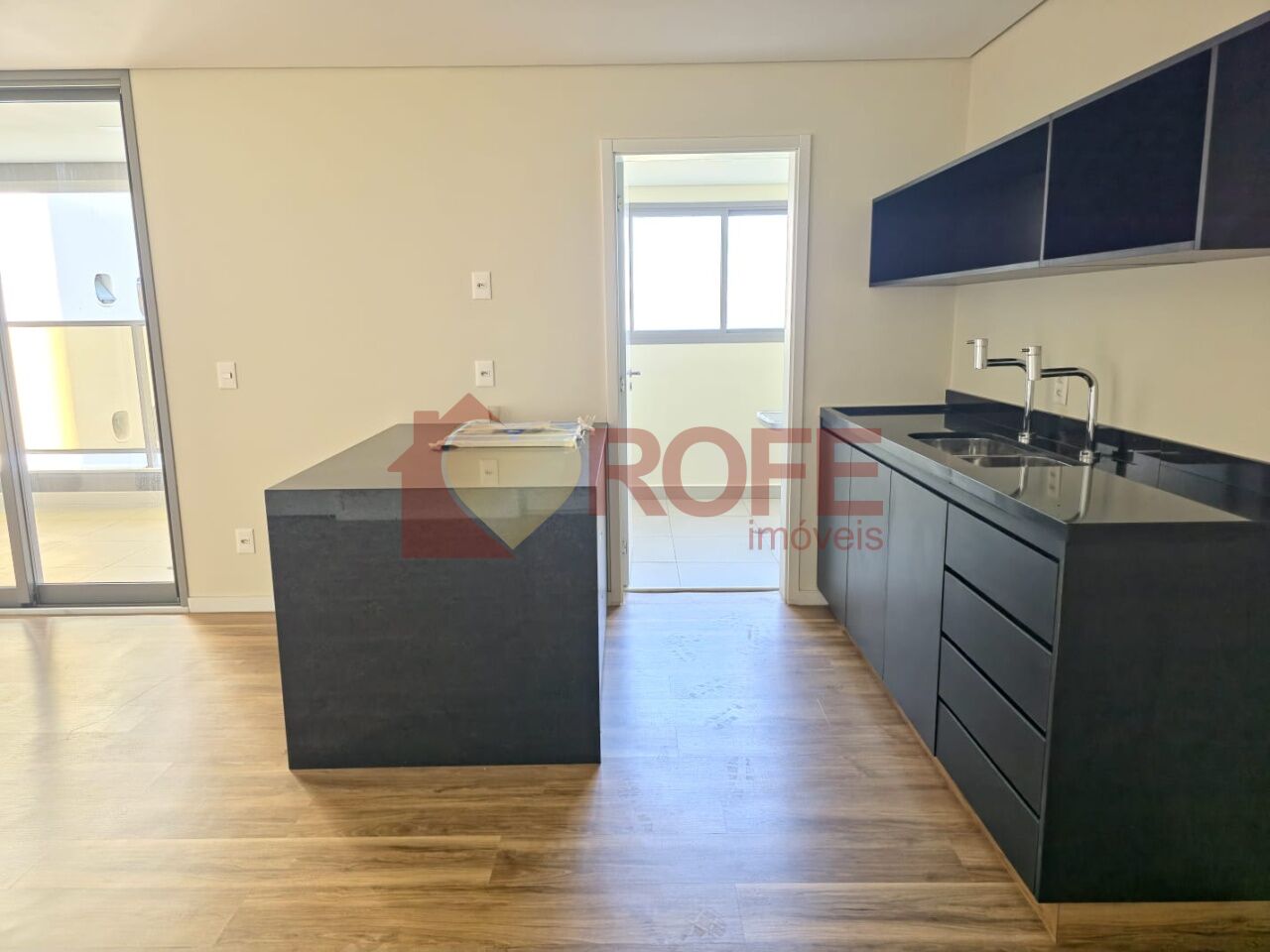 Foto 6 - RF50244