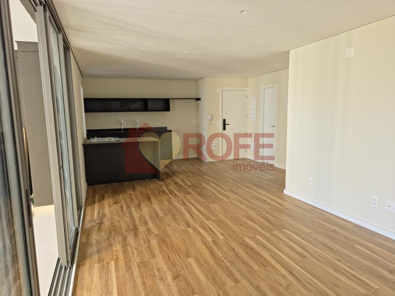 Foto 3 - RF50244