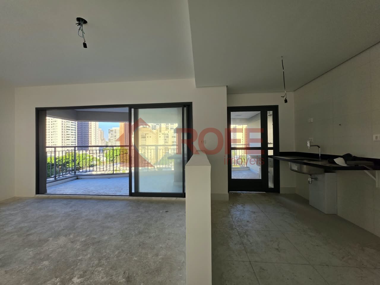 Foto 4 - RF50295