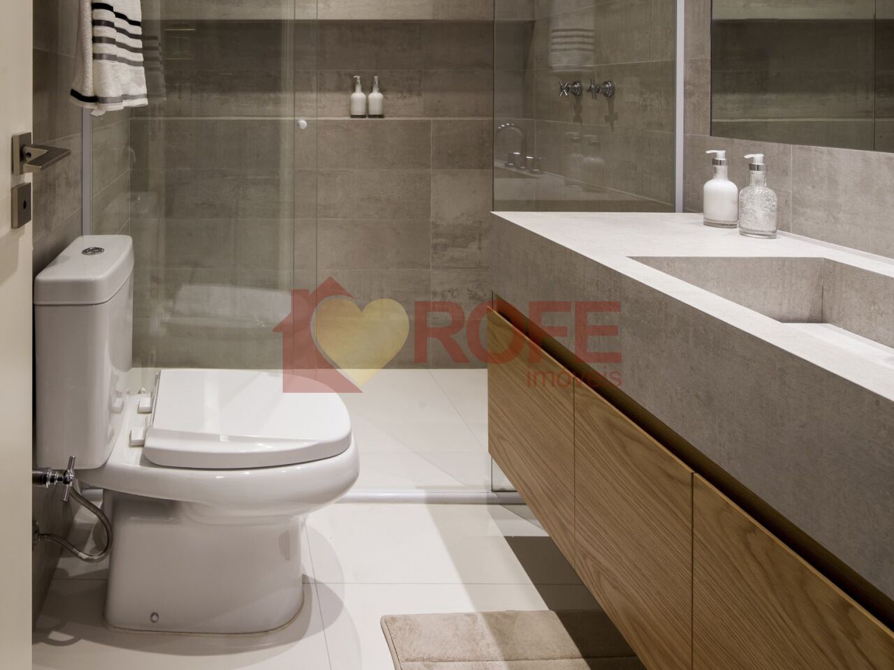 Foto 27 - RF50323
