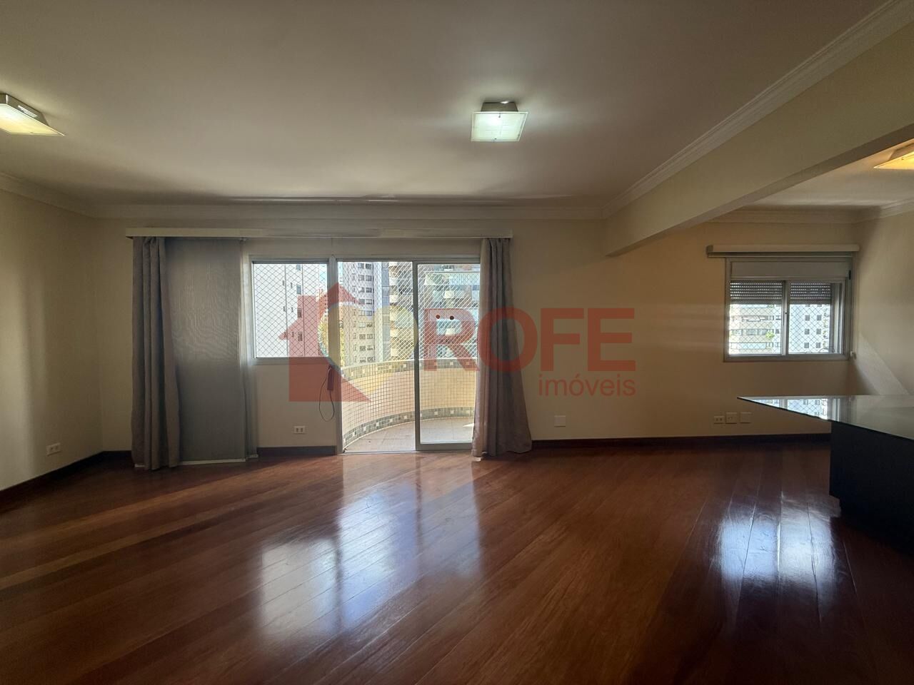 Foto 5 - RF50372