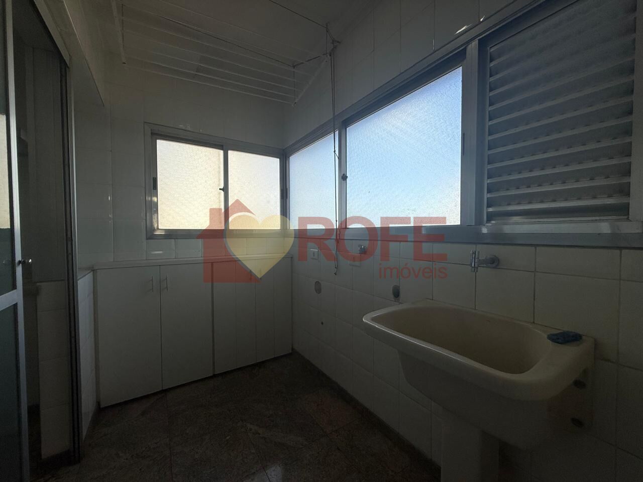 Foto 28 - RF50372