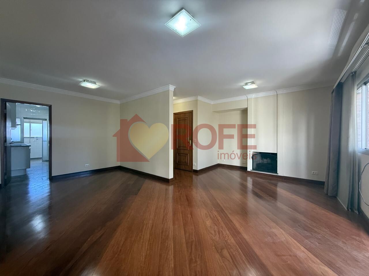 Foto 3 - RF50372