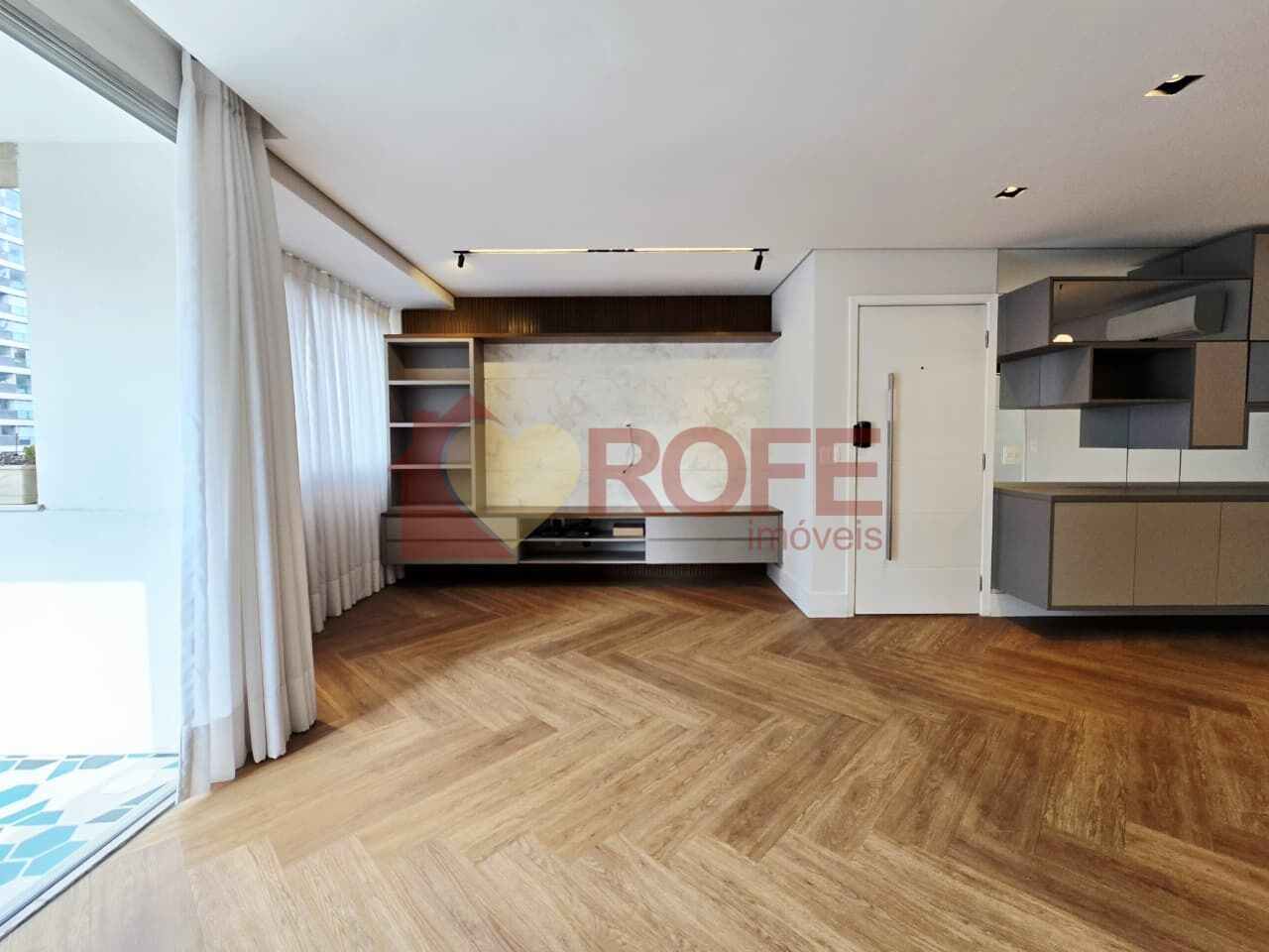 Foto 2 - RF50383