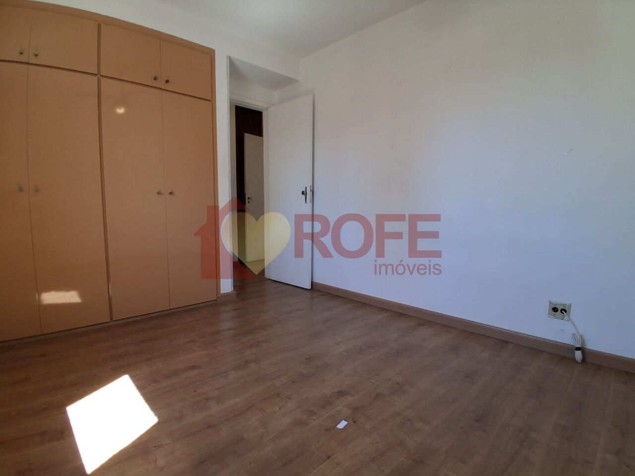 Foto 8 - RF50387
