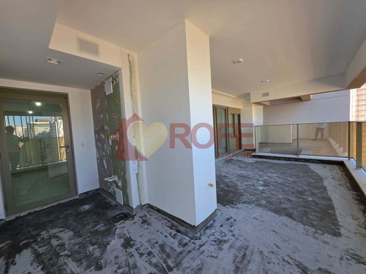 Foto 2 - RF50448
