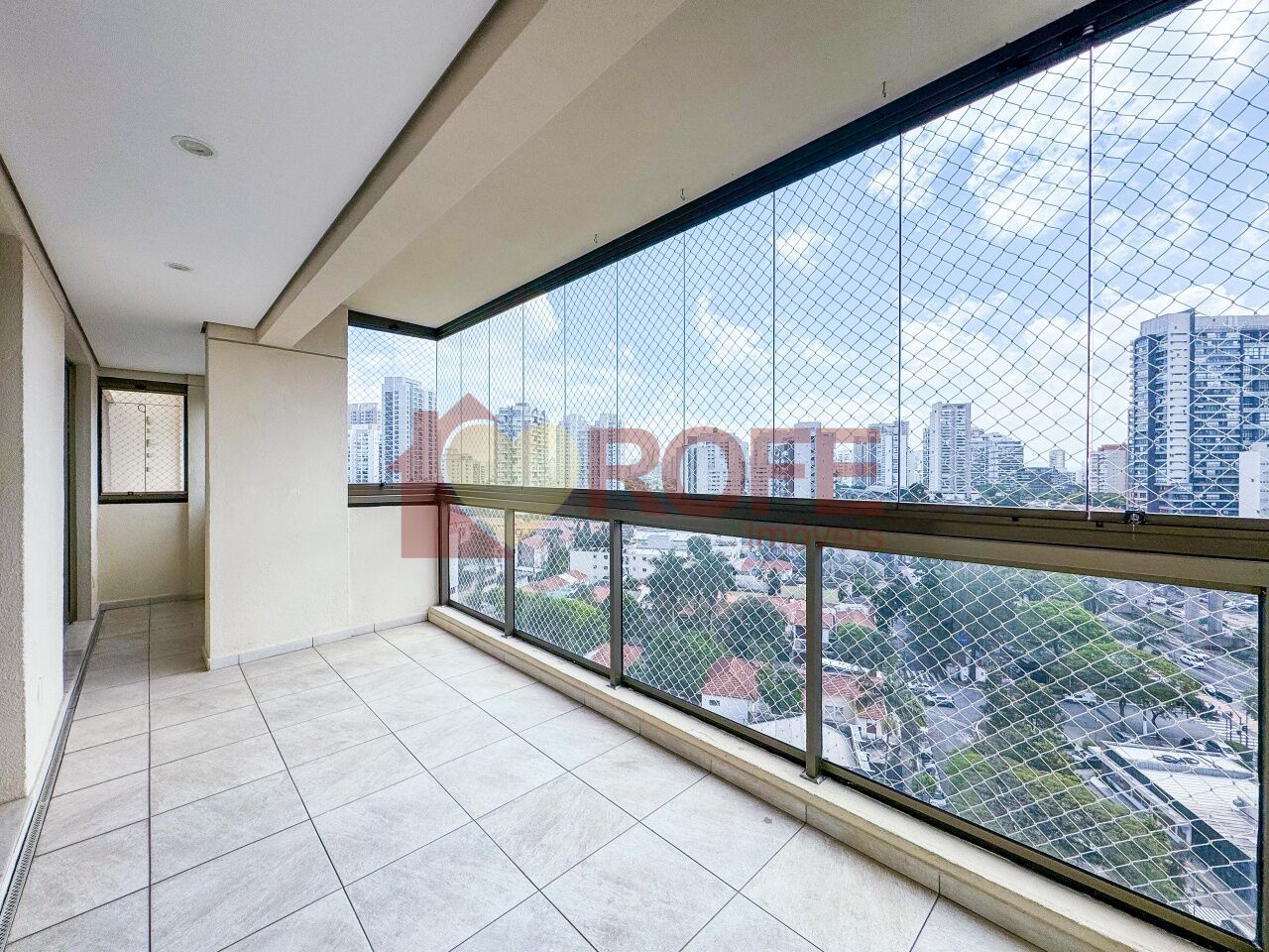 Foto 10 - RF50457
