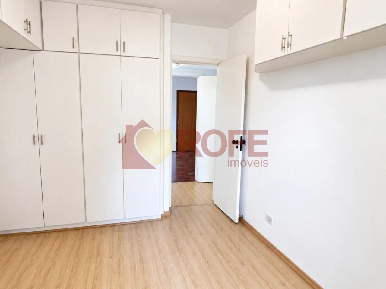 Foto 7 - RF50496