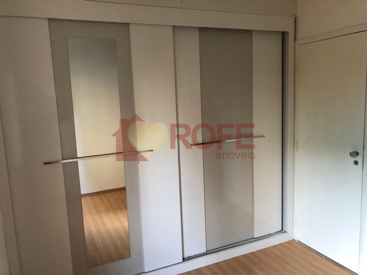 Foto 4 - RF50582