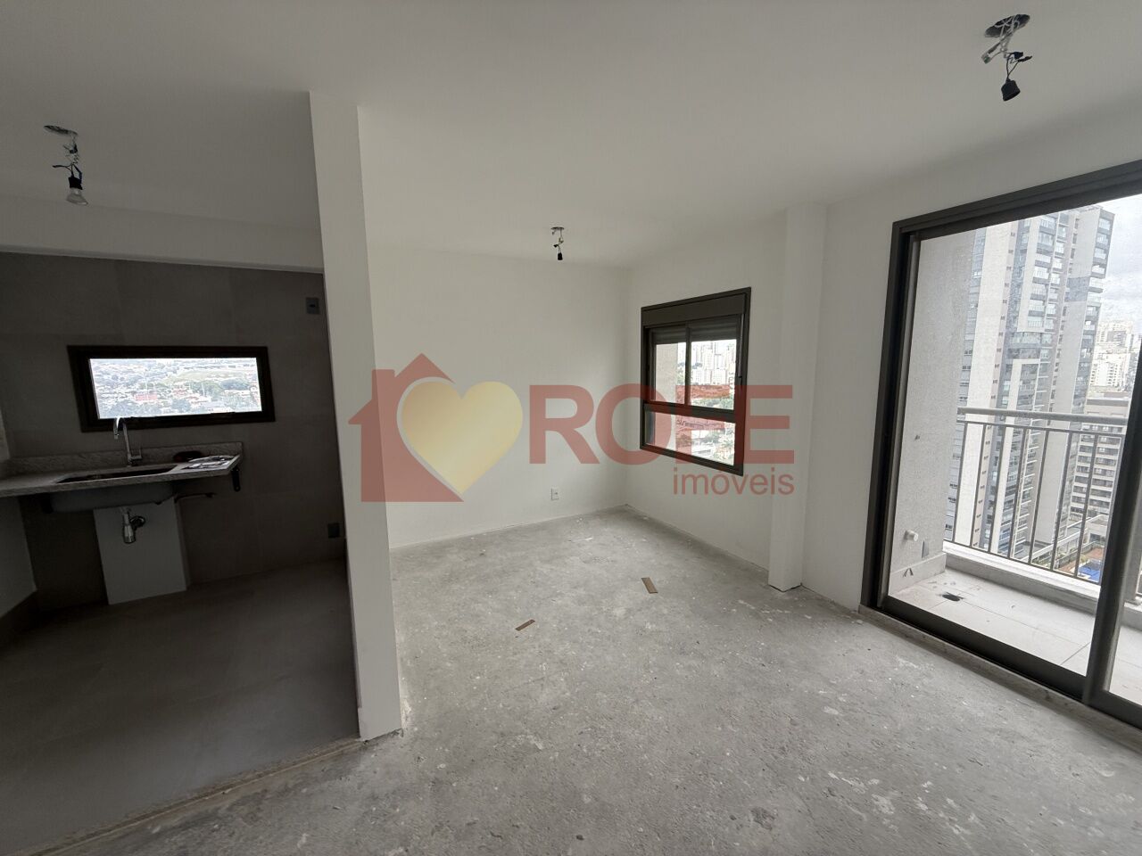 Foto 3 - RF50589