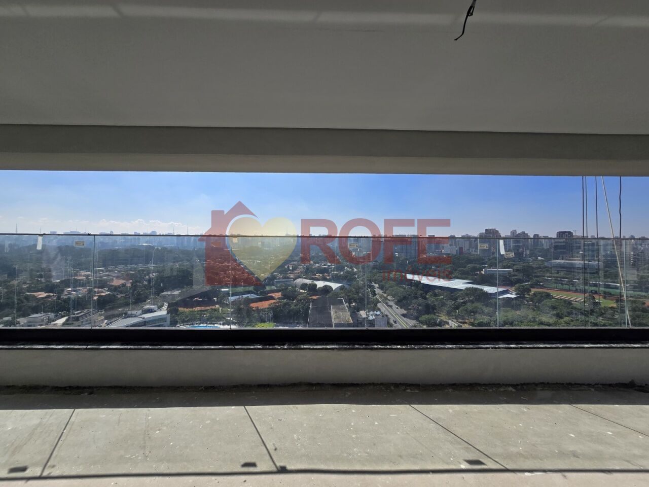 Foto 3 - RF50615