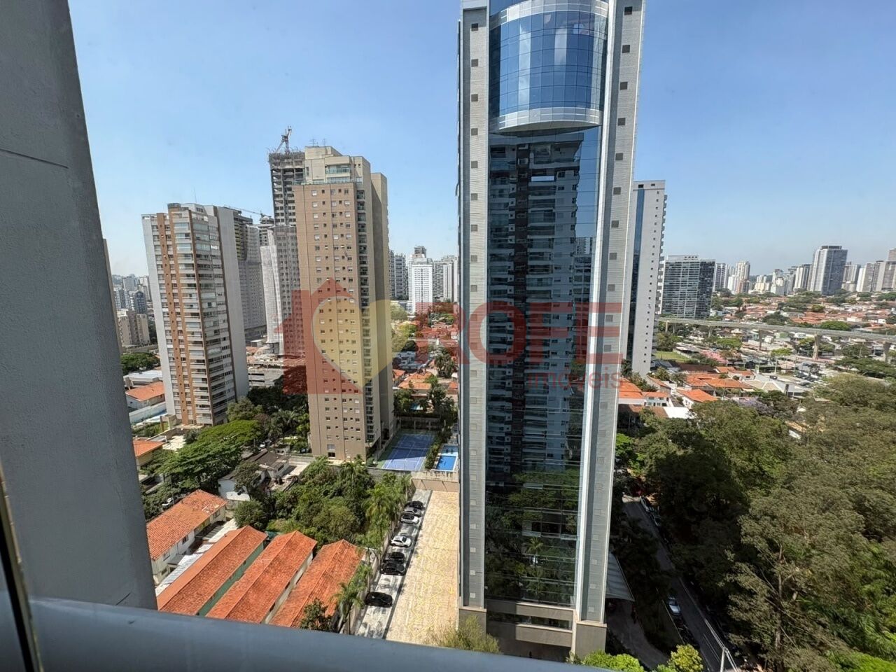 Foto 4 - RF50628