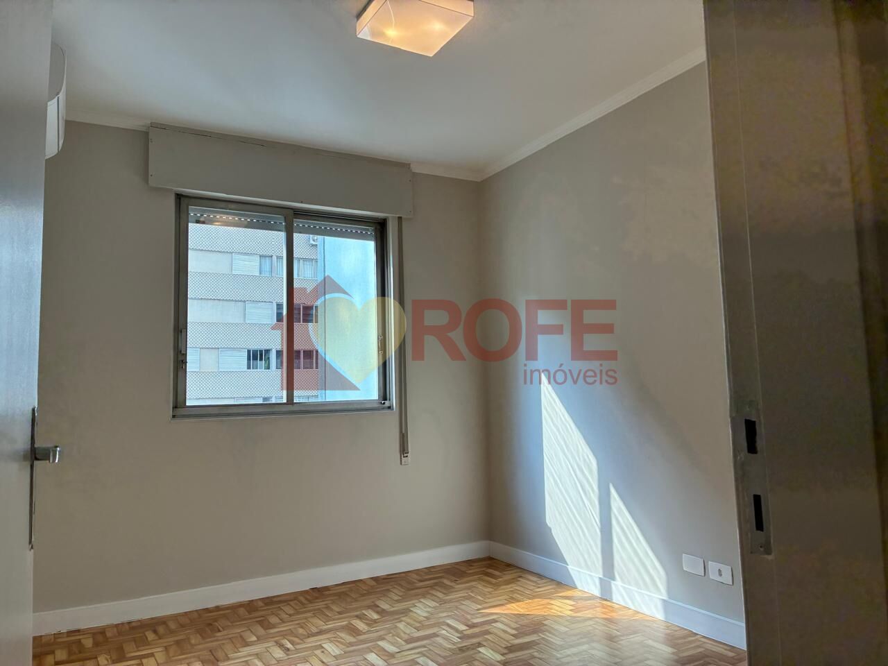 Foto 6 - RF50704