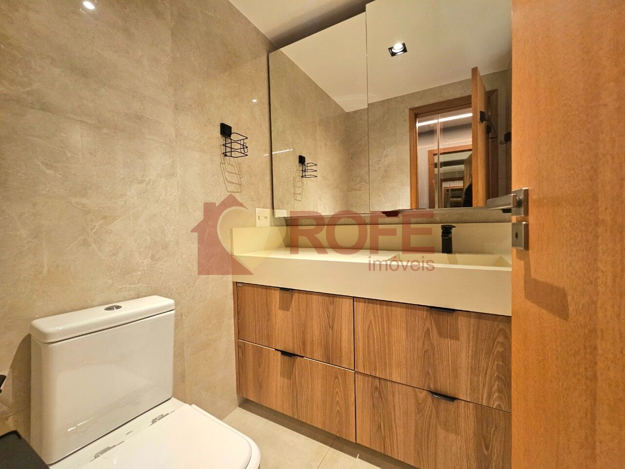 Foto 15 - RF50710