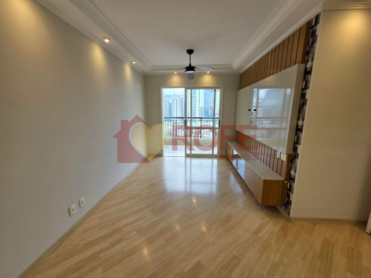 Foto 3 - RF50752