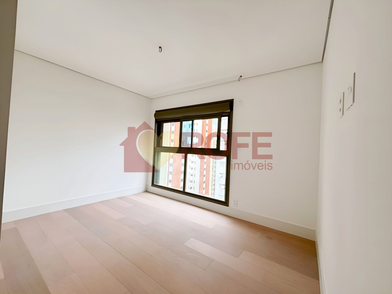 Foto 9 - RF50795