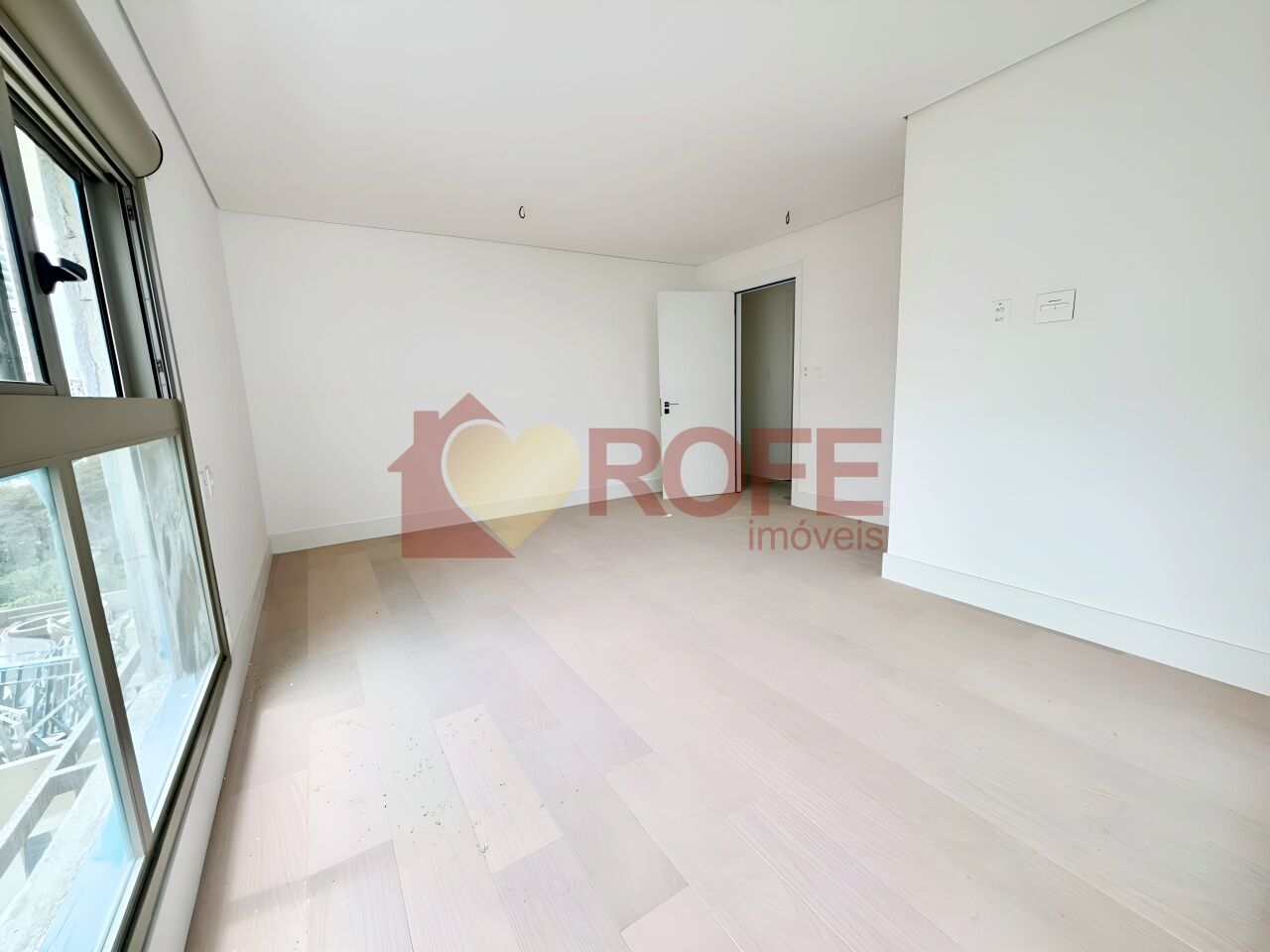 Foto 8 - RF50795