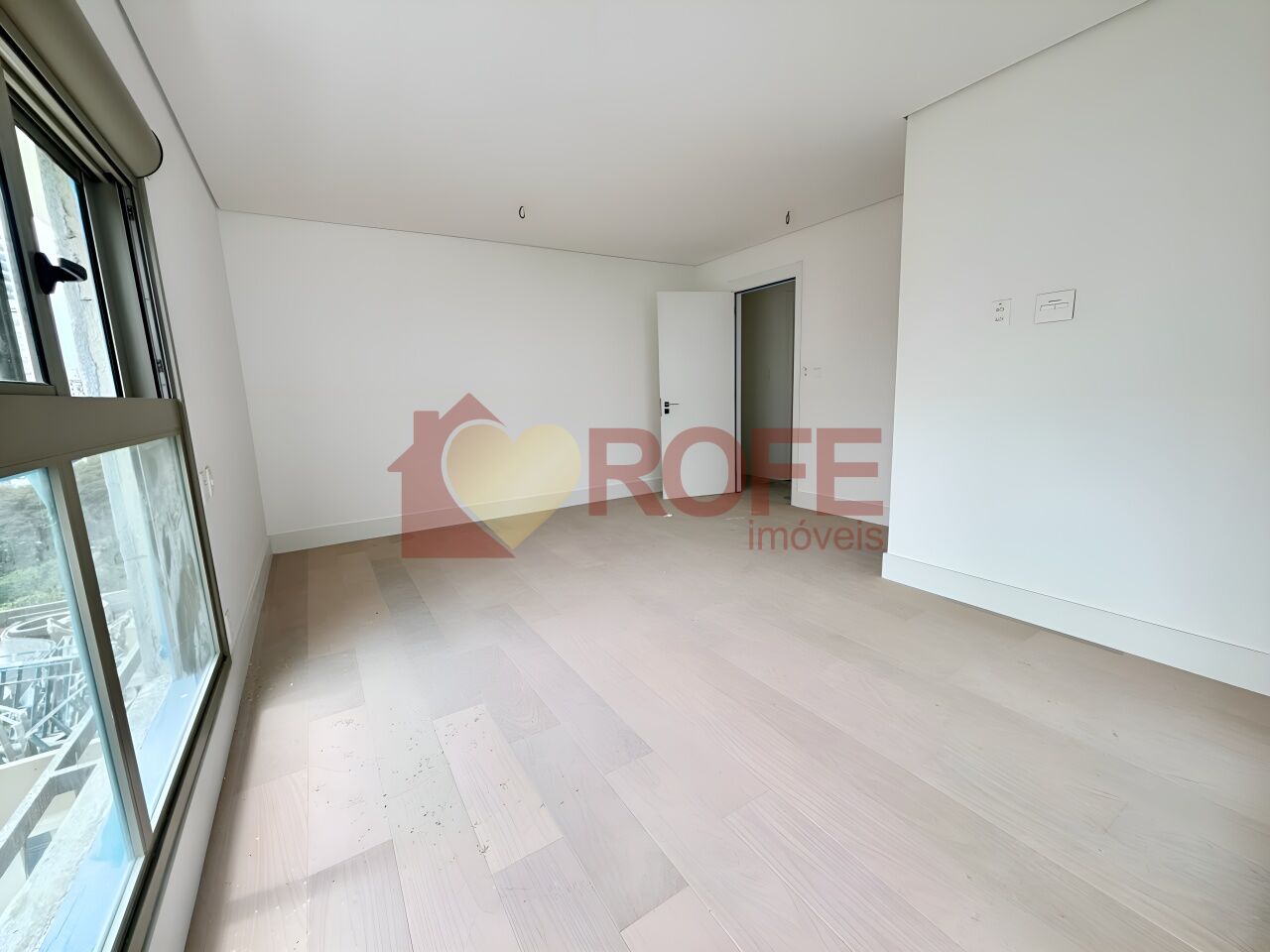 Foto 8 - RF50801