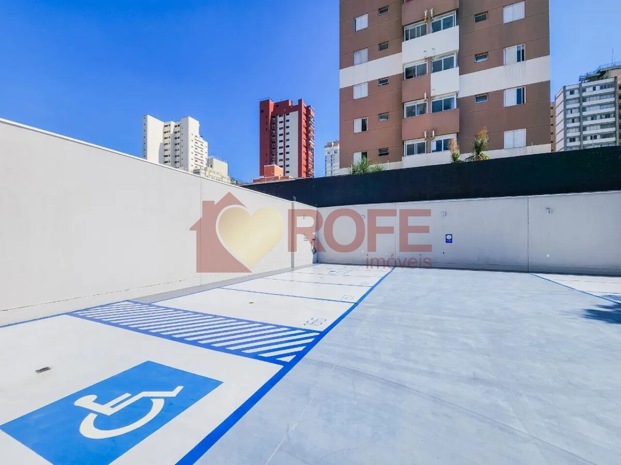 Foto 17 - RF50831
