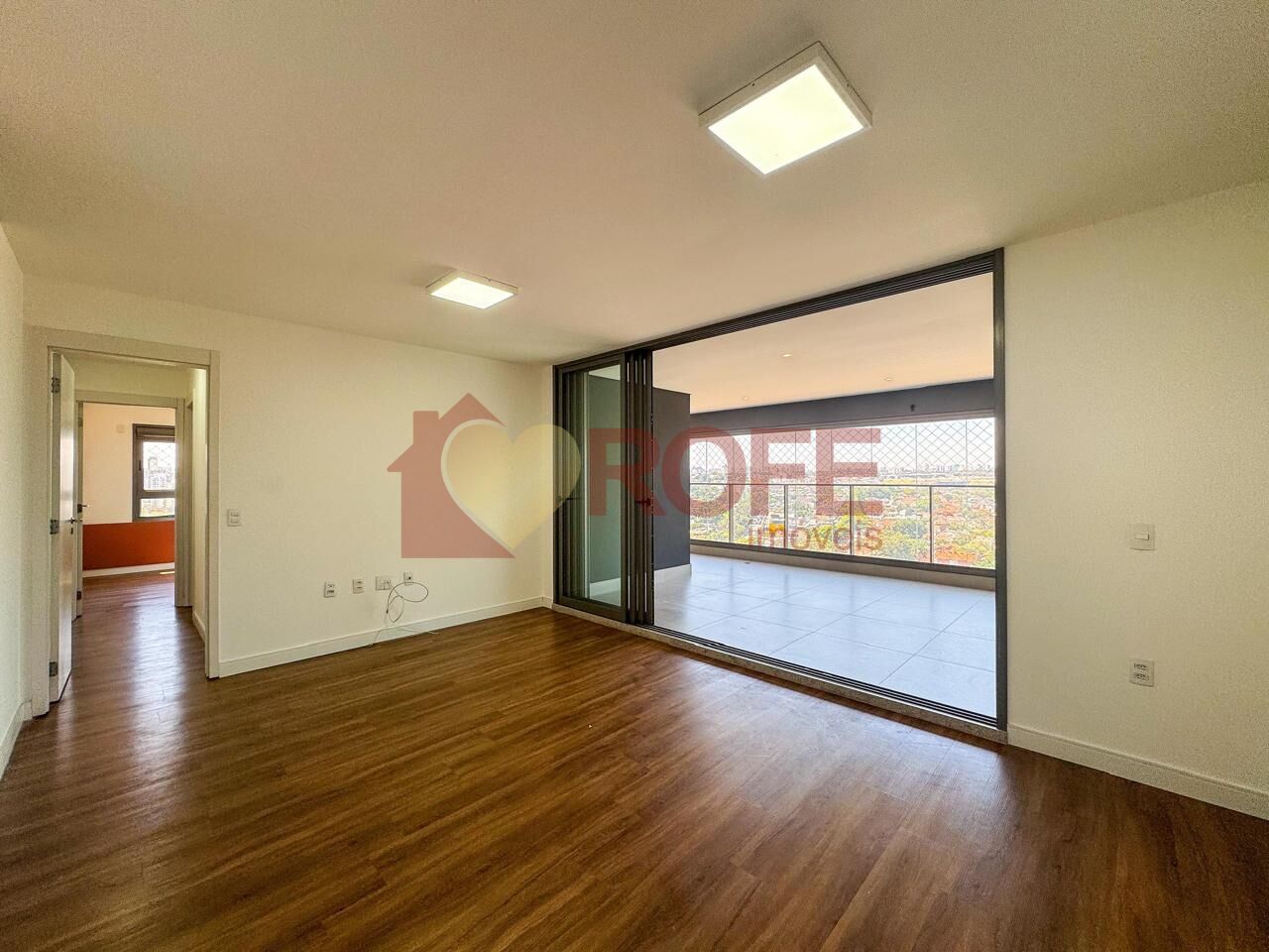 Foto 8 - RF50844