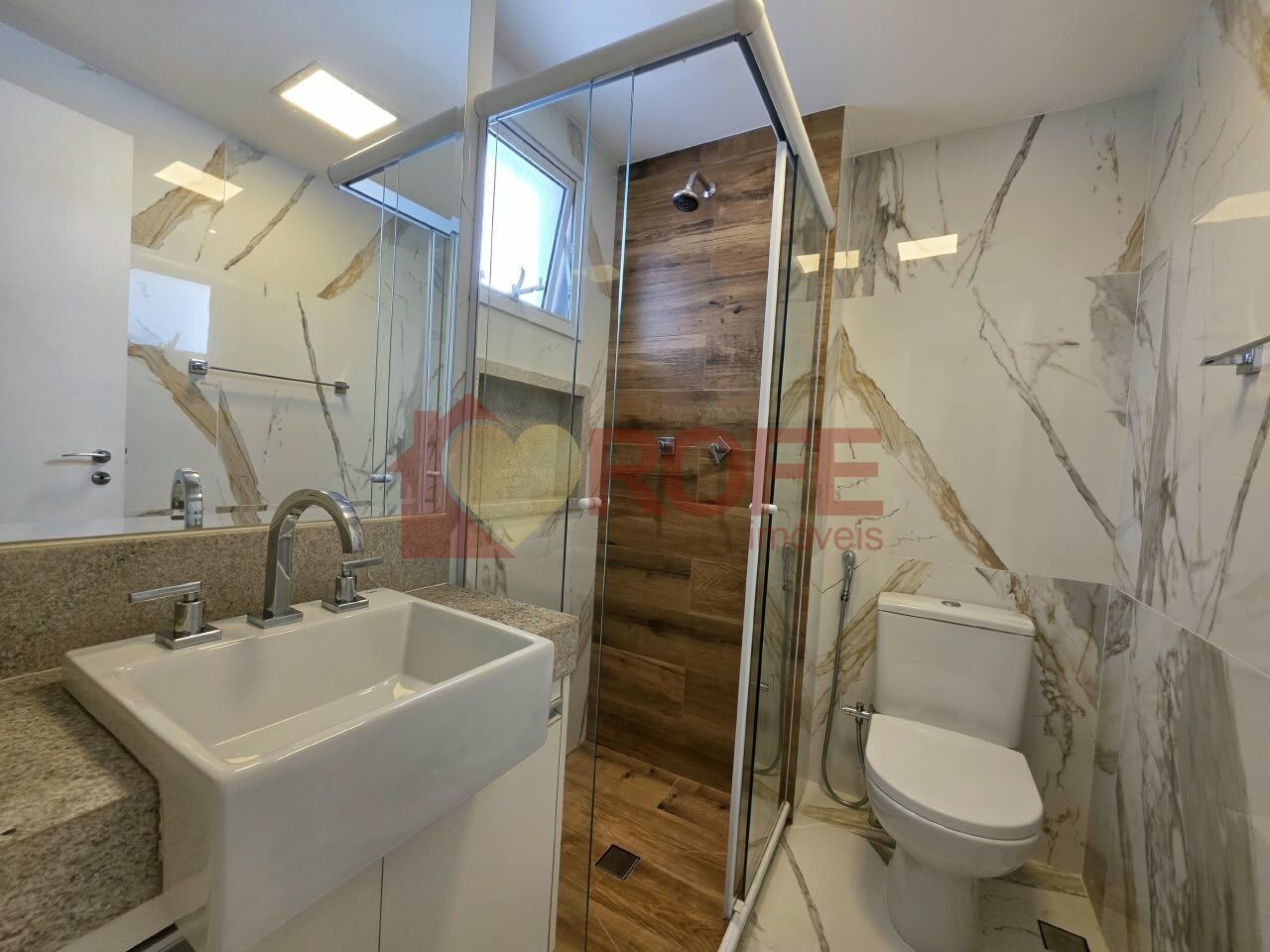 Foto 15 - RF50905