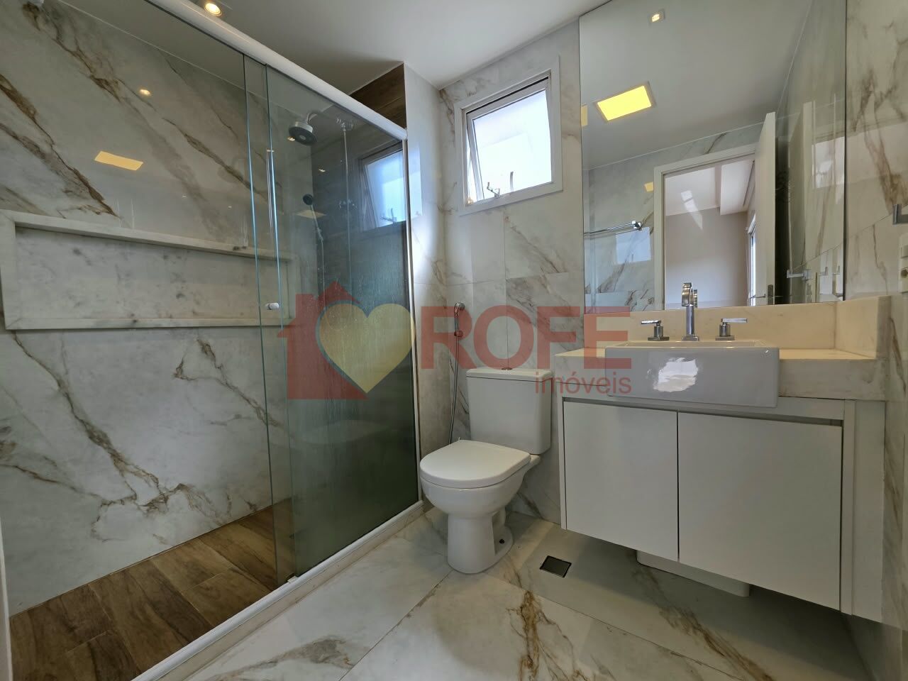 Foto 19 - RF50905