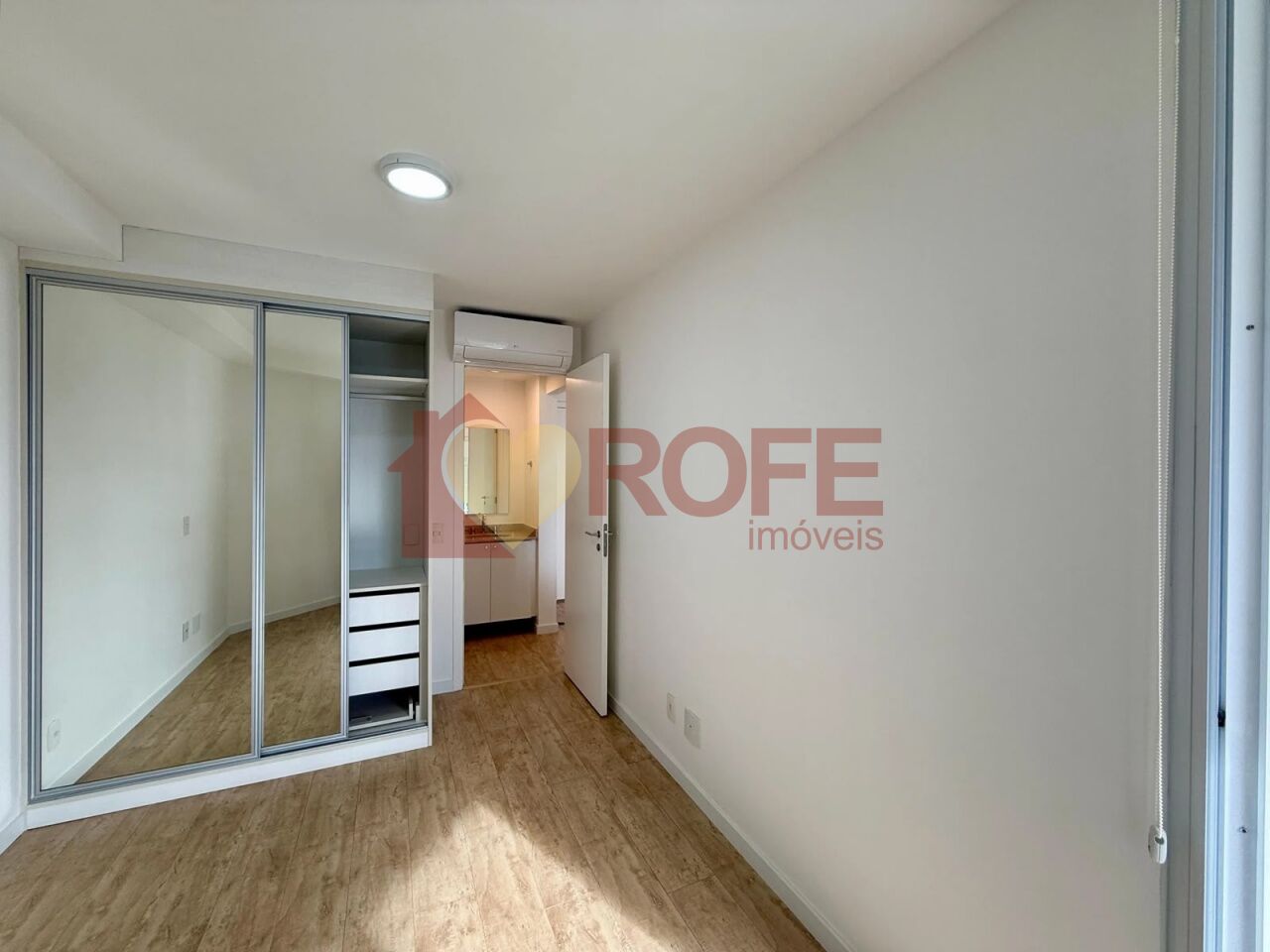 Foto 24 - RF51018