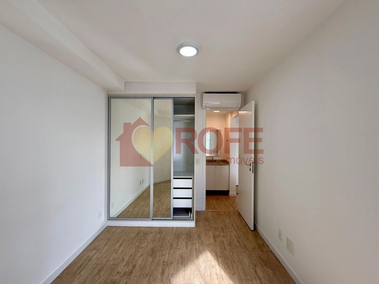 Foto 22 - RF51018