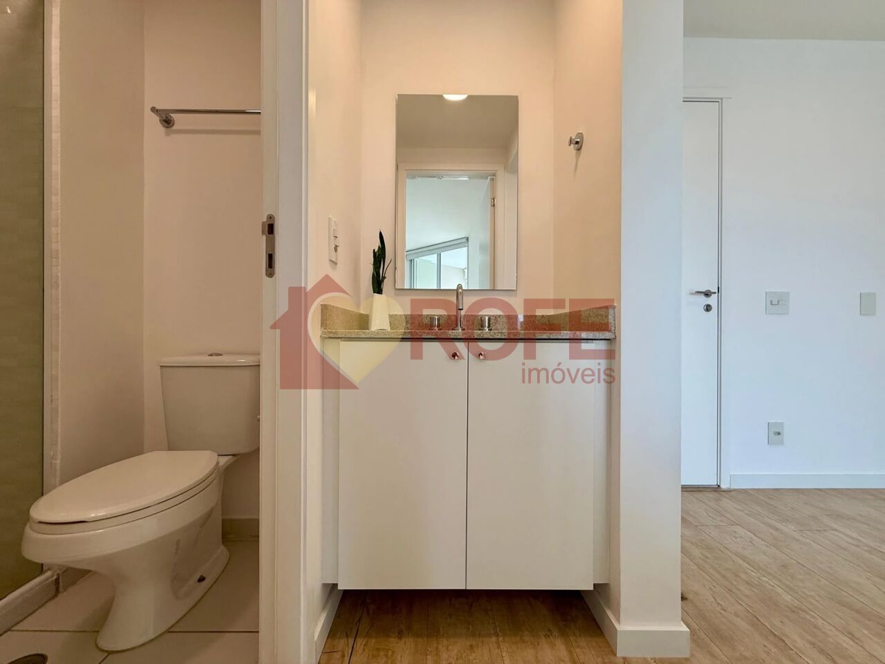 Foto 30 - RF51018