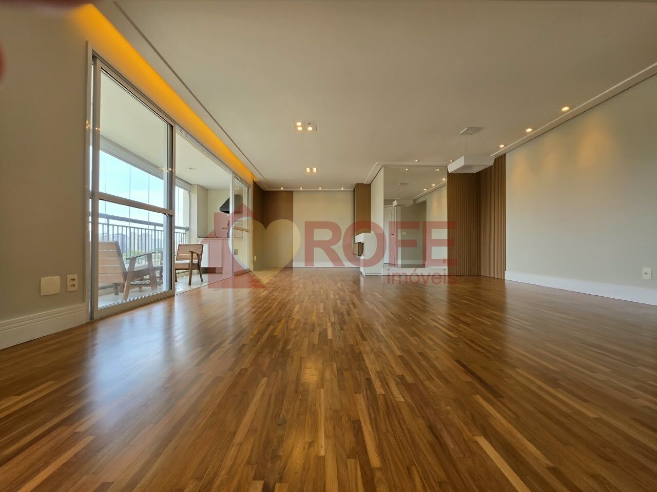 Foto 5 - RF51035